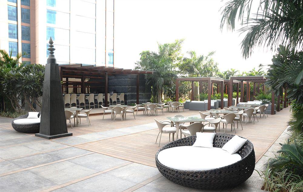 Jw Marriott Hotel Bengaluru Exterior foto